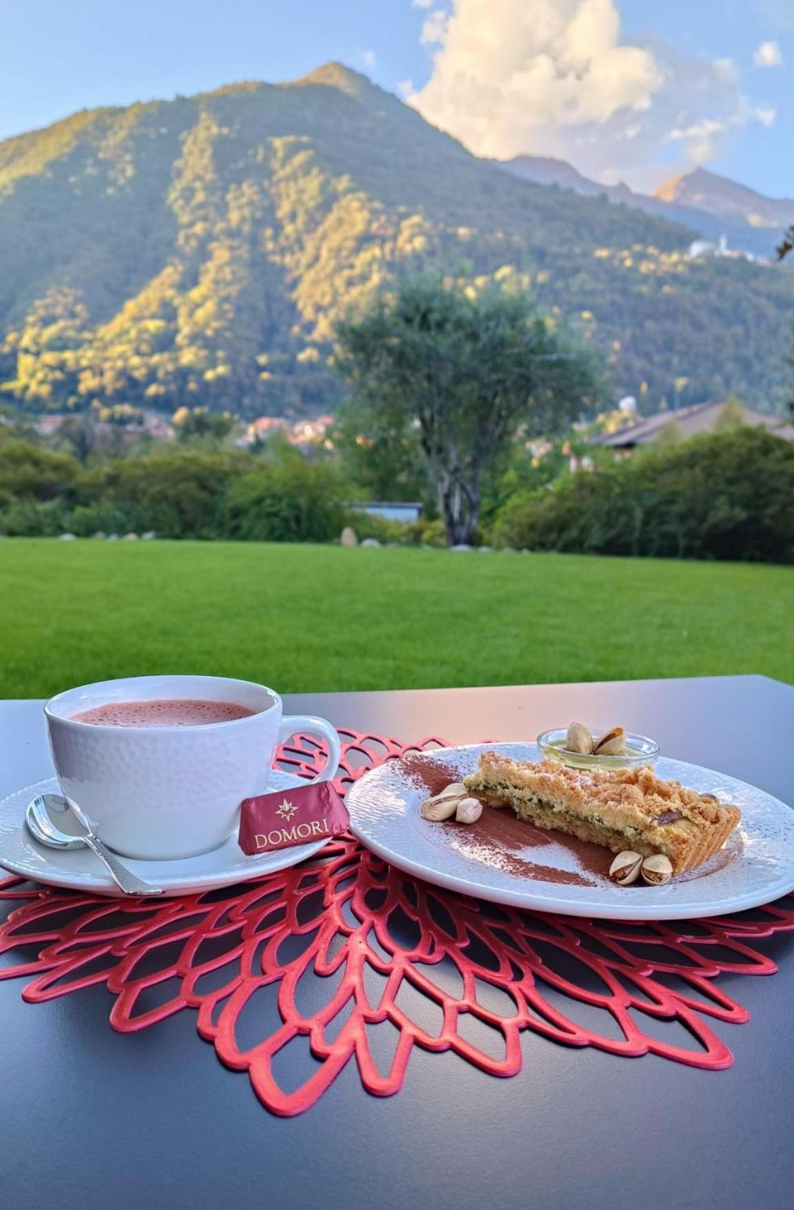 Hotel Villa Cuserina Канобио Екстериор снимка